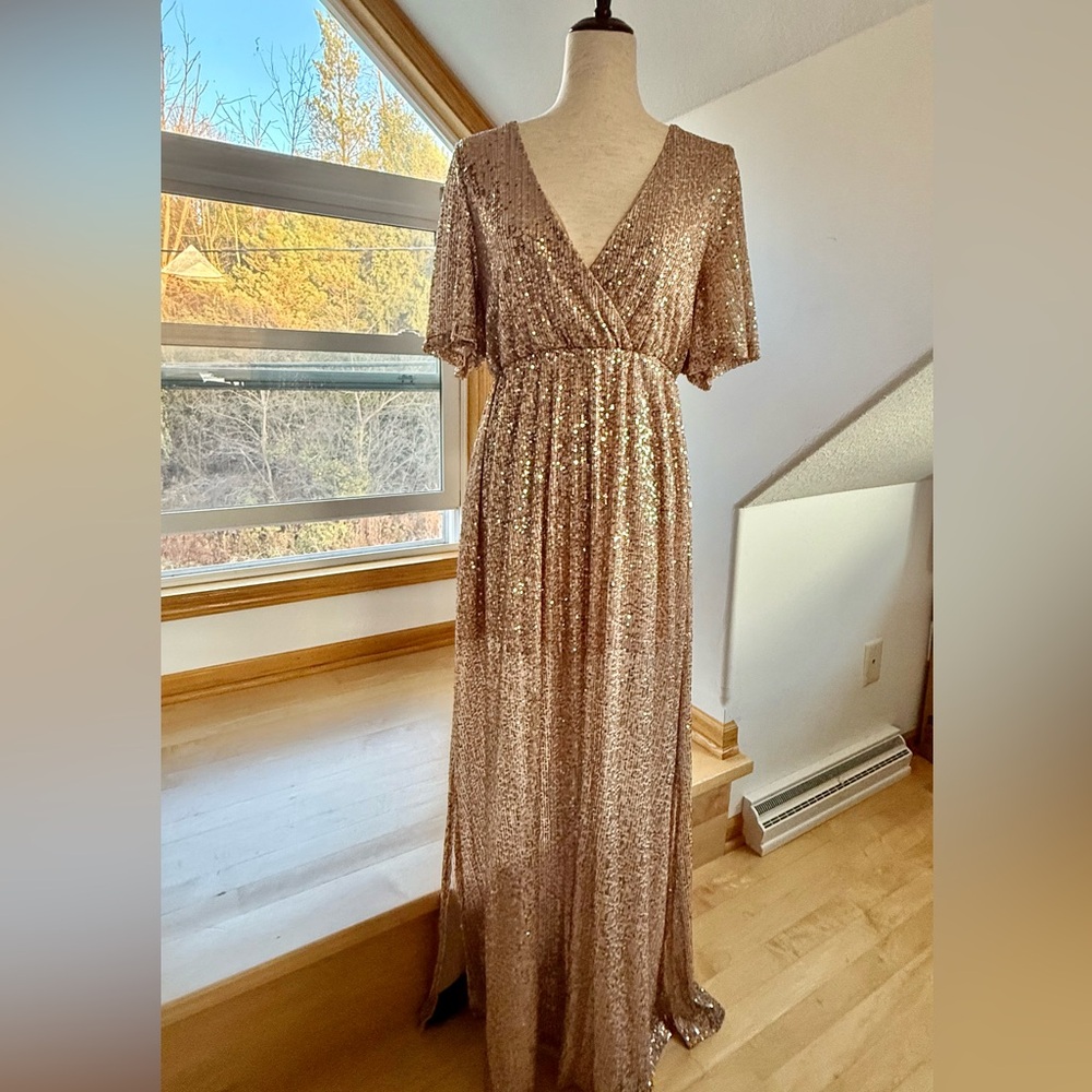 Altar’d State : Champagne Sequin Holiday Dress